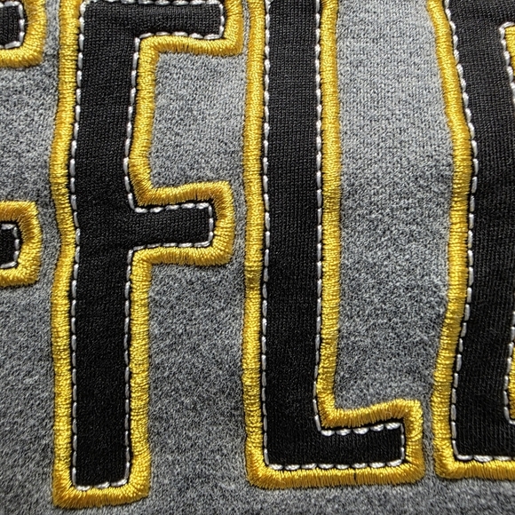 Universal Studios Hufflepuff Sweatshirt - Raglan Ruffle Hem Women's Size XS - Picture 8 of 8